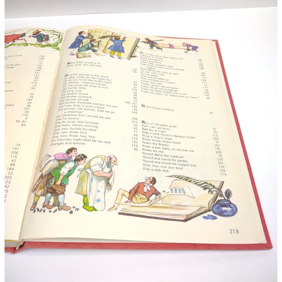 Vintage 1972 Bedtime Book of 365 Nursery Rhymes Hardback - Ann Evans - Picture 9 of 12